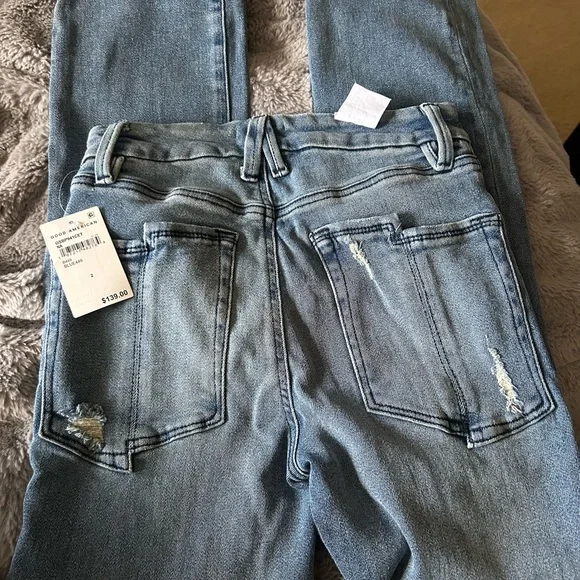 Good American straight leg jeans - New with tags!